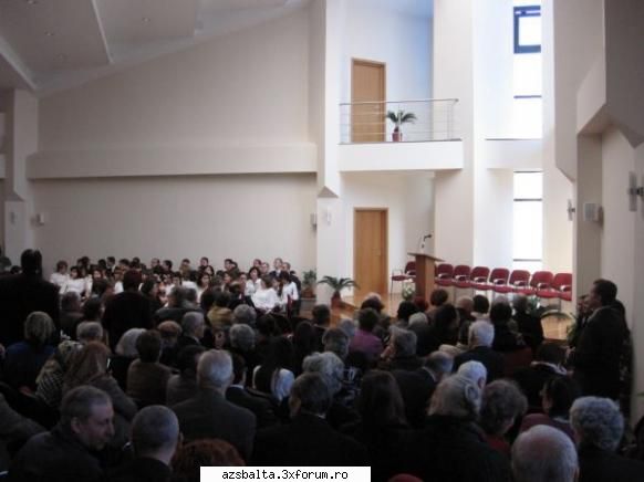 image 6,jpg  vedere din spate inaugurare biserica adventista de ziua a saptea 

azs balta alba piata
